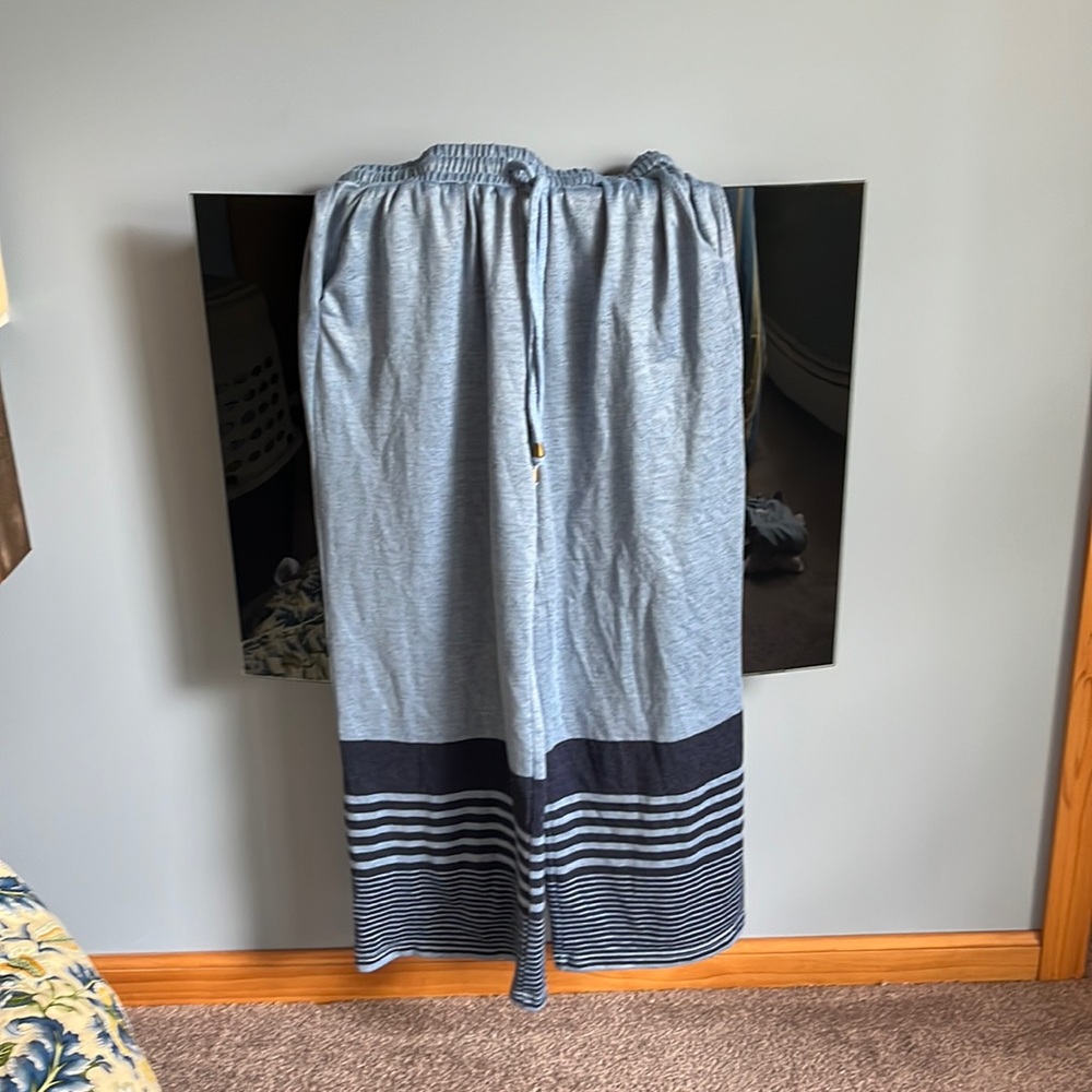 Wide leg sweatpants